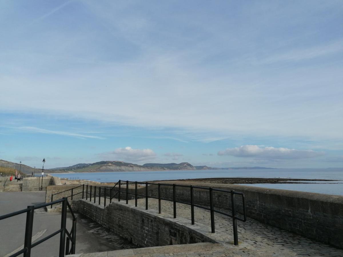 The Royal Lion Hotel Lyme Regis Exteriör bild